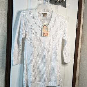 Art And Soul White V-Neck Sweater